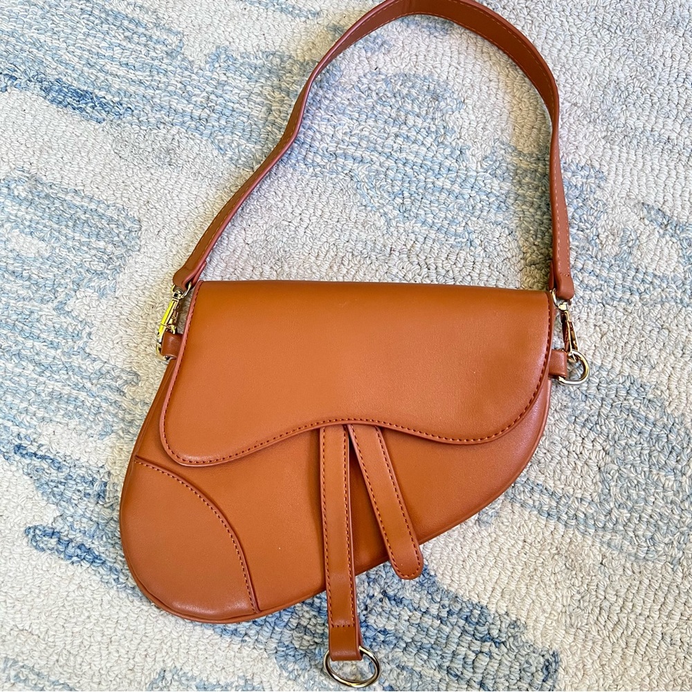 LULU’S RIDIN’ ON TAN BROWN SADDLE BAG NWOT